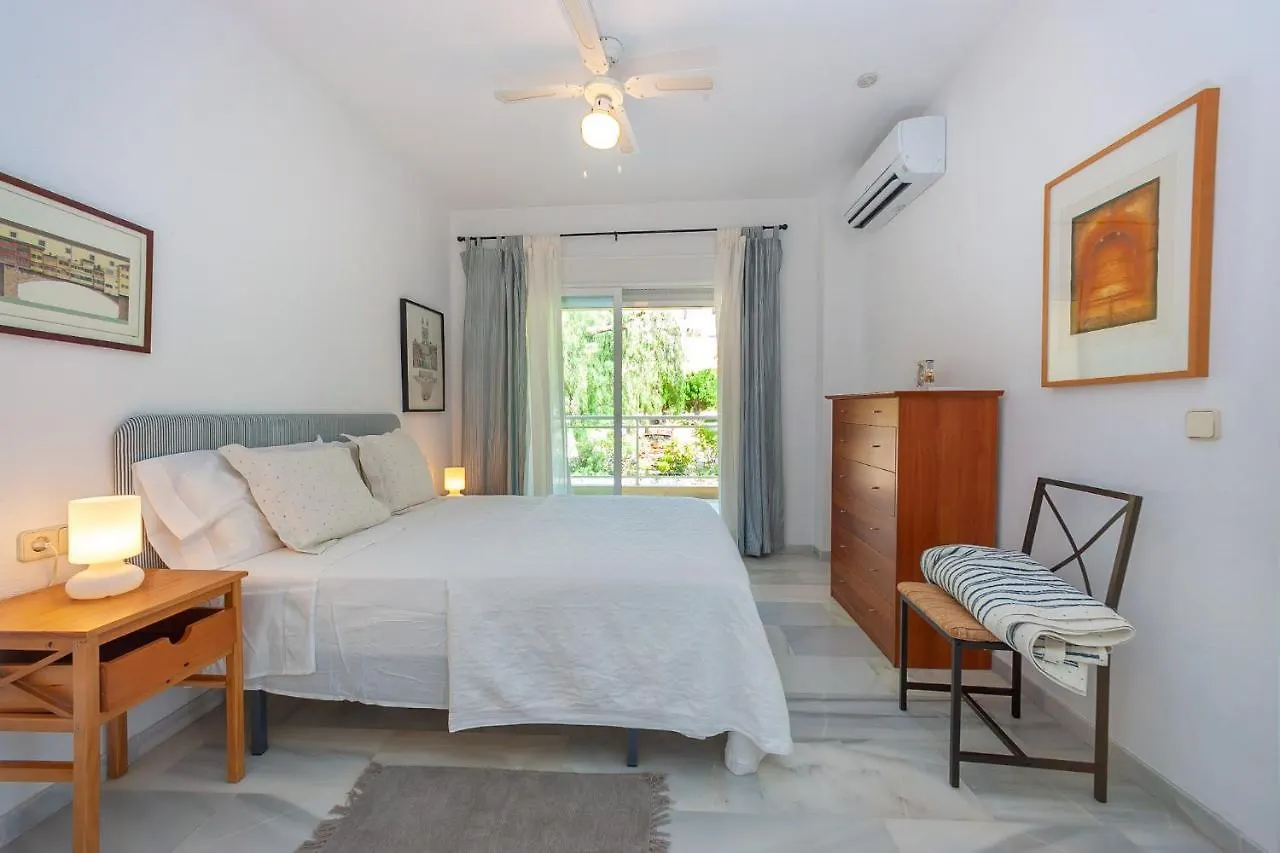 Las Palmeras Beach With Community Pool La Herradura  İspanya